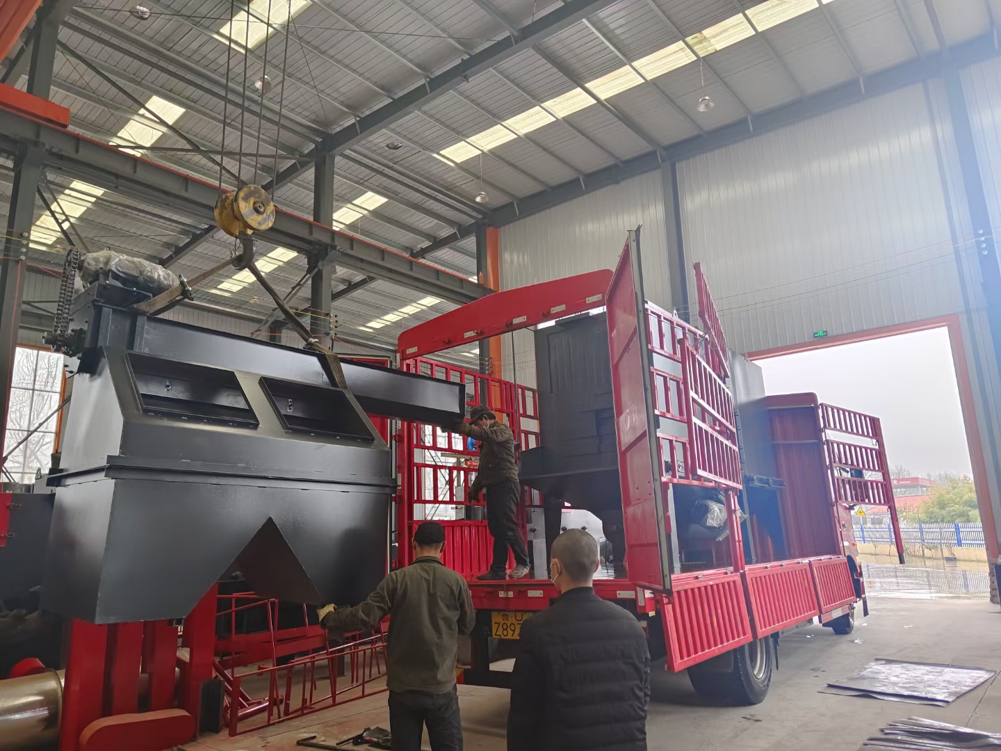 砂轮机怎么卸转盘_转盘打砂清理机_转盘清理砂机打磨视频