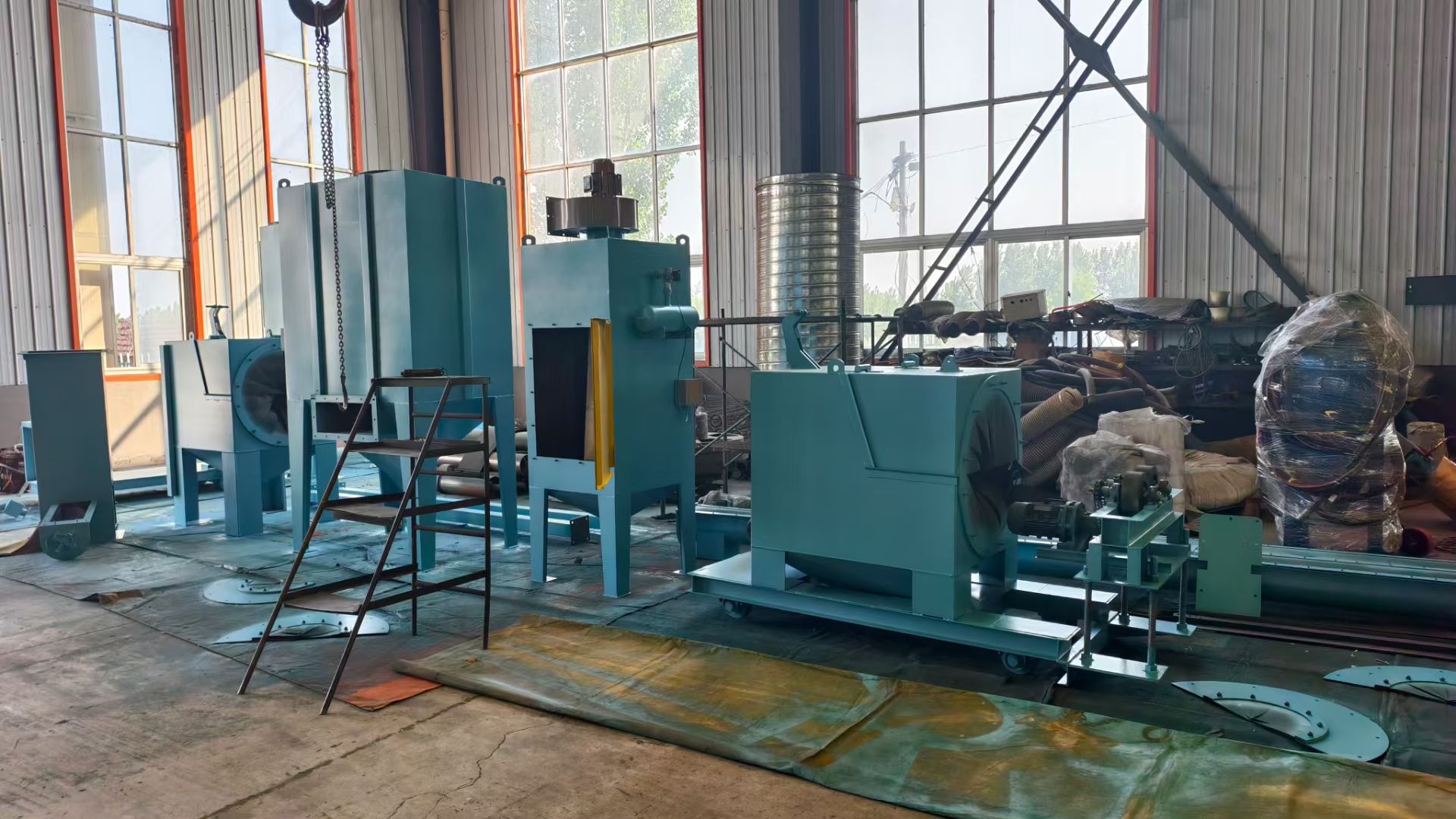 钢管抛丸除锈机工作视频_钢管防腐抛丸除锈机_防腐钢管除锈抛丸机视频